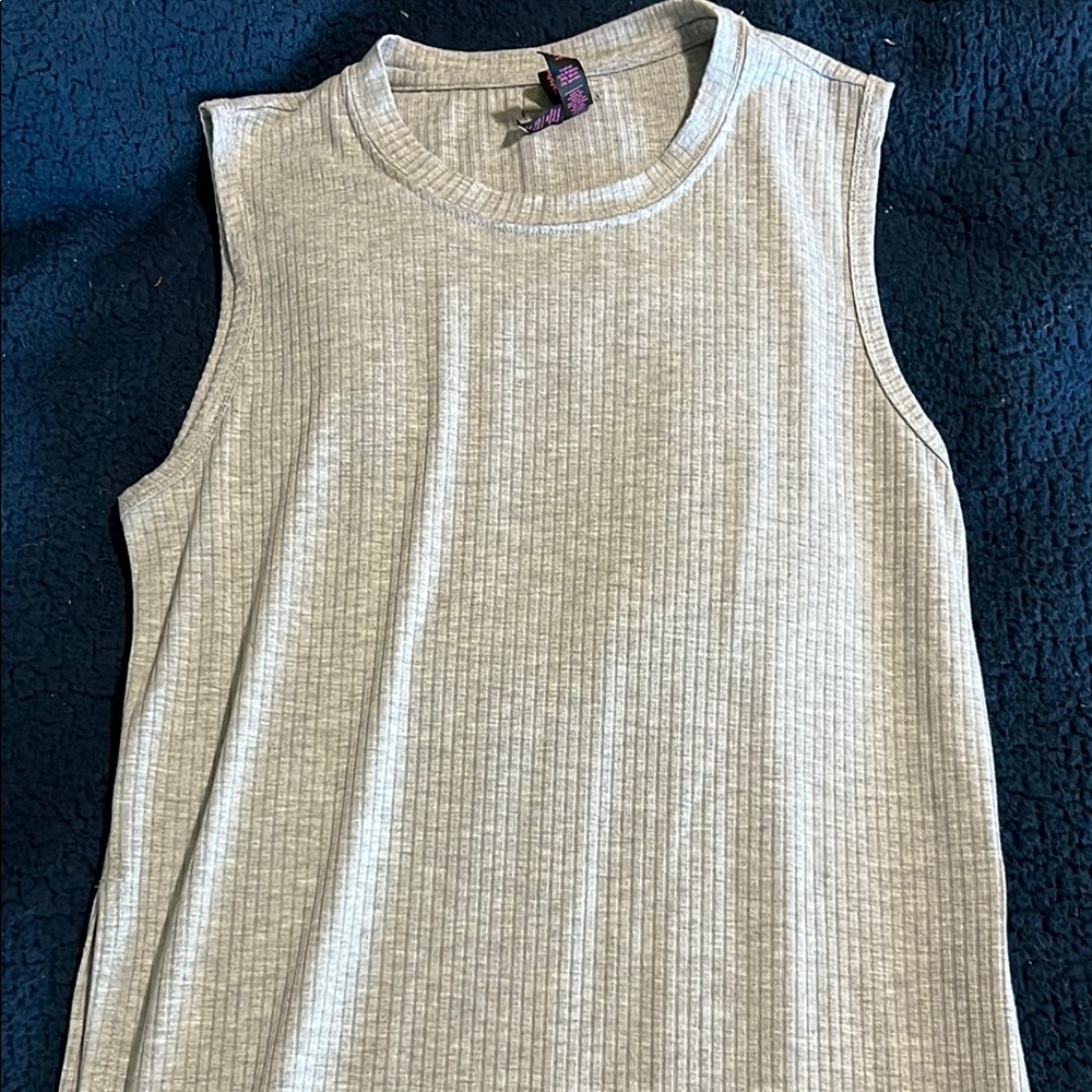 Betsey Johnson Gray Extra Long Ribbed Muscle Tee